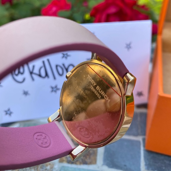 Tory Burch Ellsworth Leather Strap Watch - Picture 7 of 8